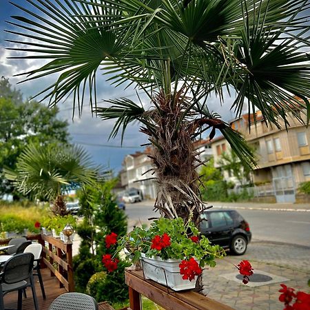 Conti Hotel & Restaurant Gjakova Exterior foto